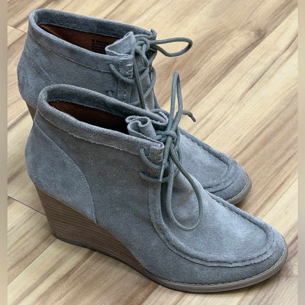 Lucky Brand Gray Suede Wedge Boots